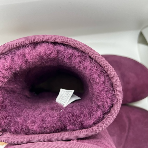 UGG Classic Short II Boot Plum Purple Size 7. Excellent condition. - Picture 6 of 8